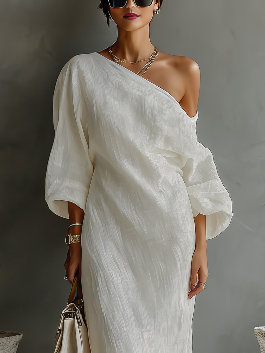 Elegante Vestido Fluido Blanco Marfil con Hombros Descubiertos