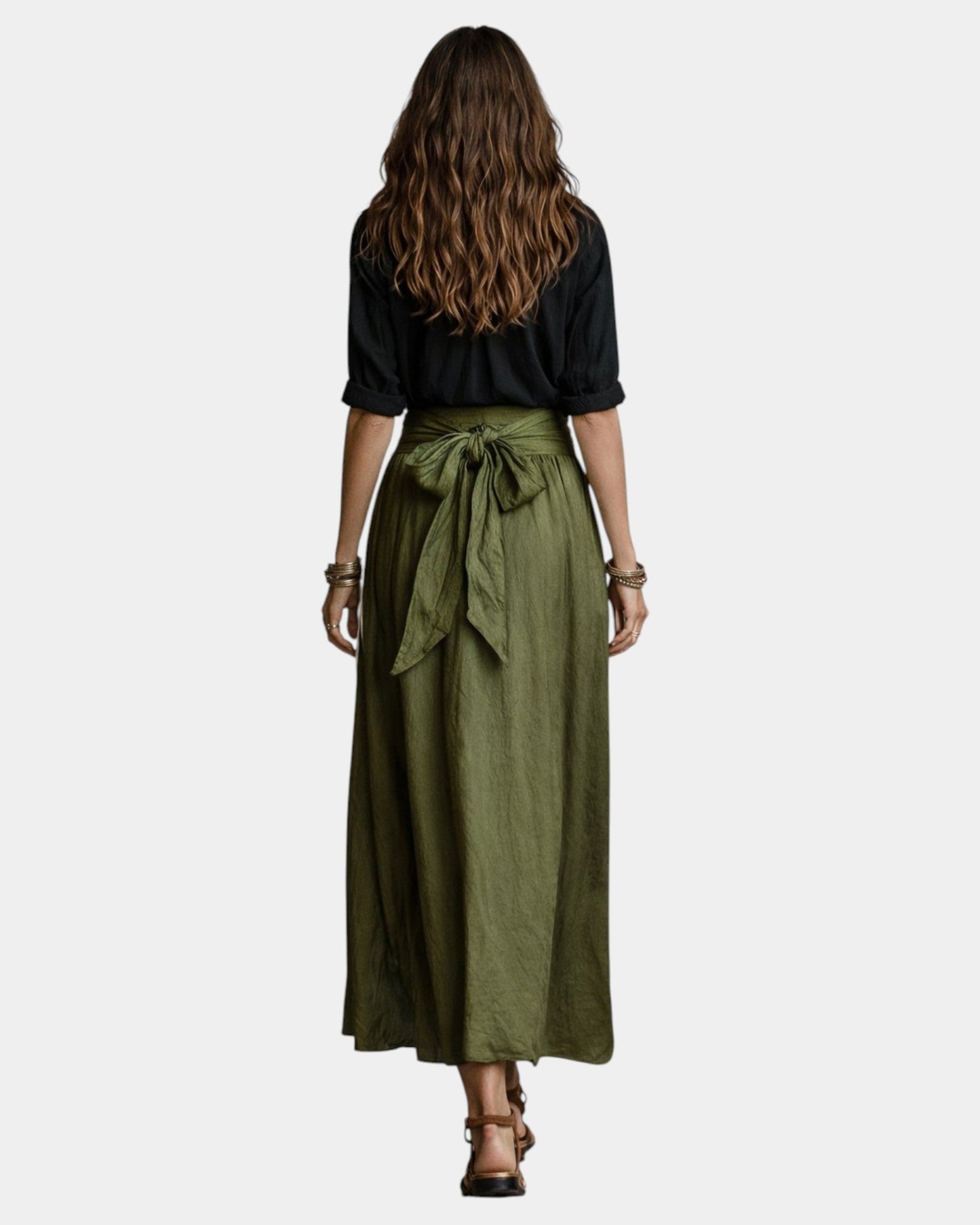 Dione | Falda Midi + Camisa Negra de Regalo