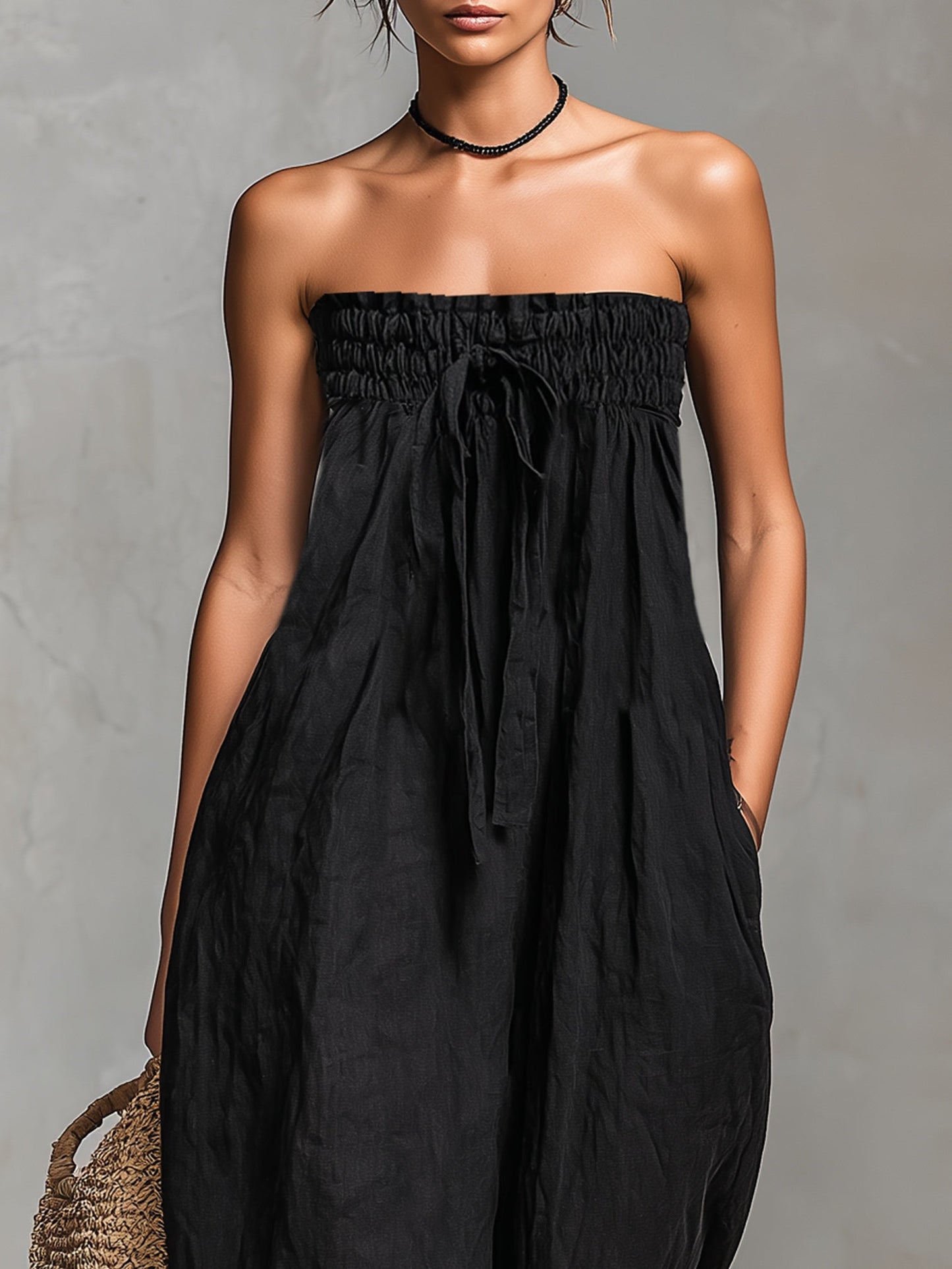 Nina - Jumpsuit Elegante sin Tirantes